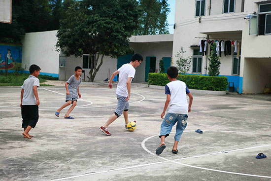 �V�|�t(y��)�ƴ�W(xu��)��΢�m���ġ�����F��ڏV�|ʡ�����������(zh��n)ͬ��С�W(xu��)֧����־Ը�ߎ���ͬ�W(xu��)��������