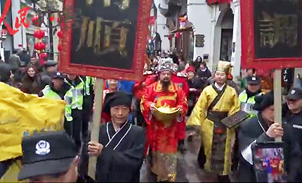 ҕ�l�������ӭؔ�� ������_��������壬���ݺӷ��֚vʷ�օ^(q��)��ӭ����һ��һ�ȵ�ӭؔ��c�´�������mȻ������С�꣬����׌���������οͺúõ��_����һ�ء���Ԕ���� 