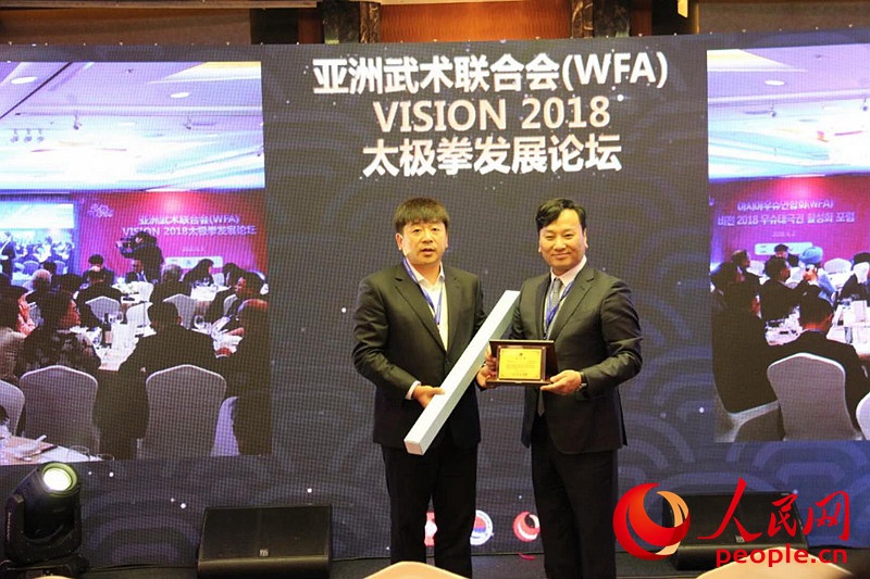 ���Ʒ���(hu��)�L(zh��ng)��������μ��F(tu��n)��(hu��)�L(zh��ng)�����������˸��x�ơ�