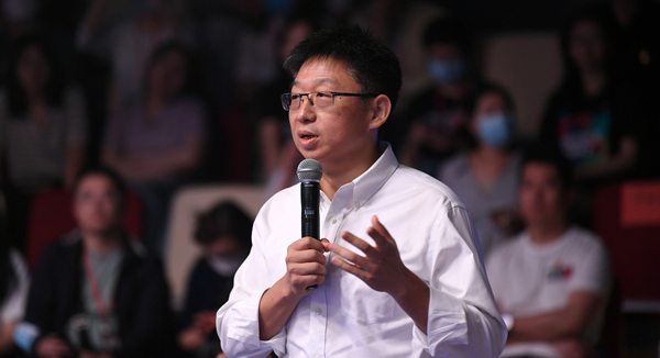 �ڶ���ح�乾�Ļ��Ƽ����޹�˾�hί��ӛ�������L������(j��ng)�� ���