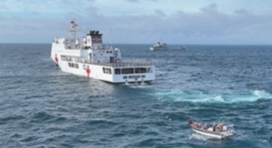 海軍某大隊(duì)組織海上搜救訓(xùn)練